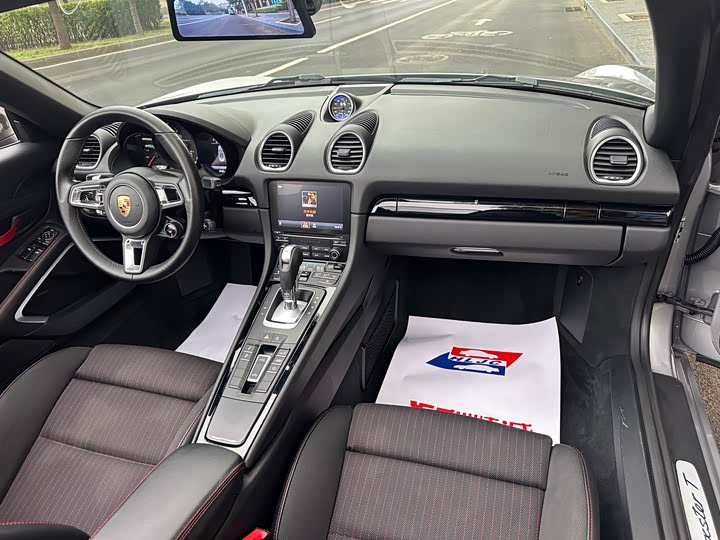 Фото 19 - Porsche 718