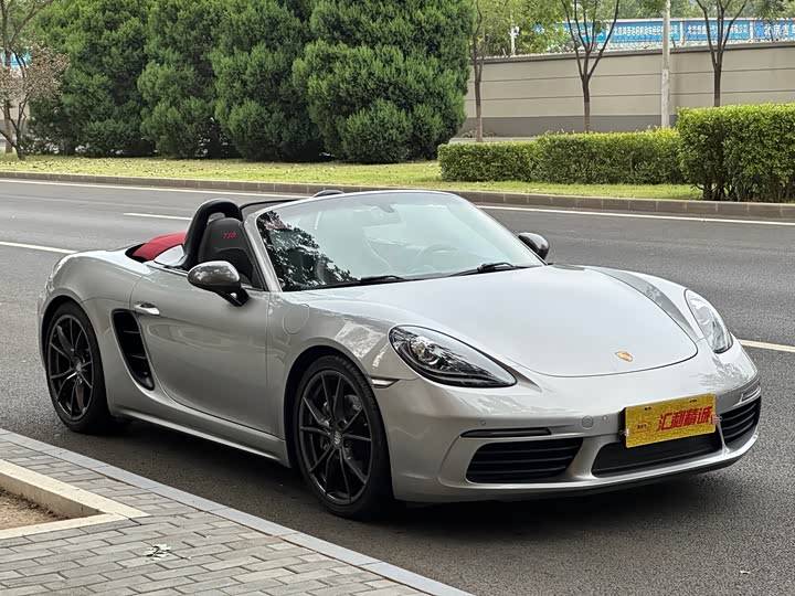 Фото 3 - Porsche 718