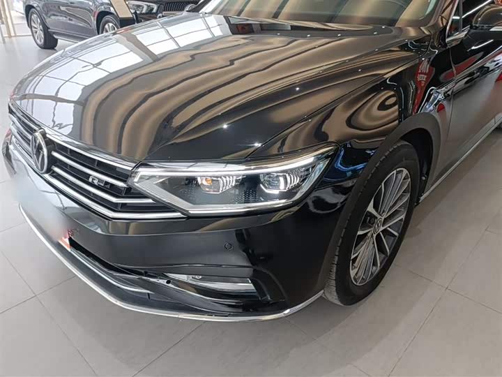 Фото 4 - Volkswagen Magotan