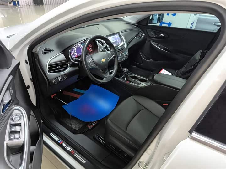 Фото 15 - Chevrolet Malibu XL