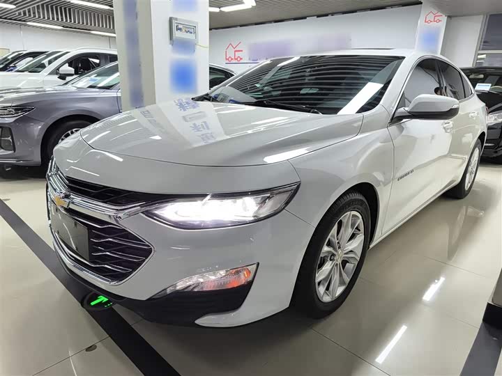 Фото 2 - Chevrolet Malibu XL