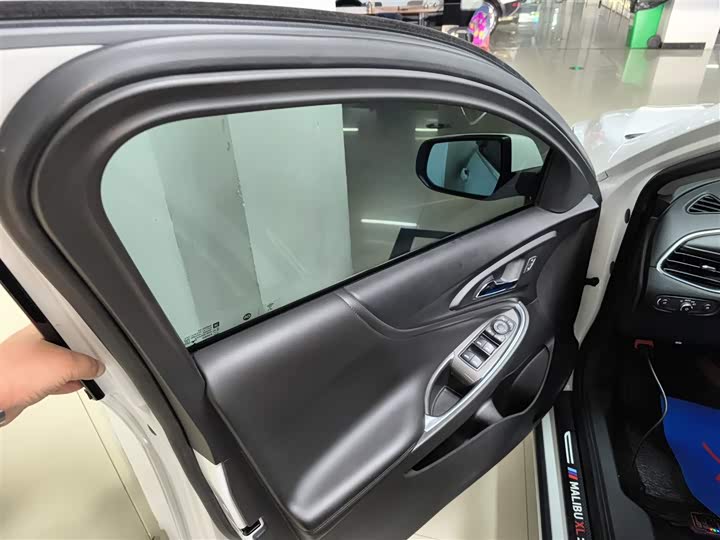 Фото 28 - Chevrolet Malibu XL