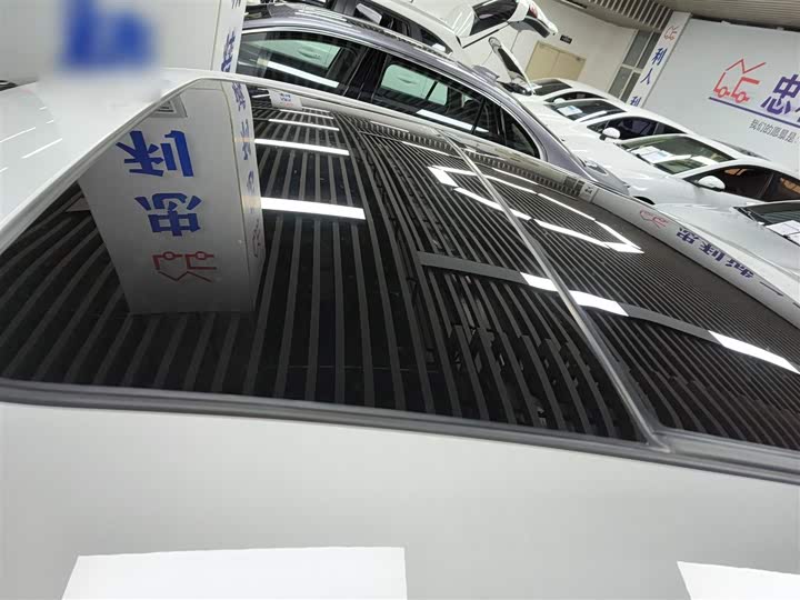 Фото 31 - Chevrolet Malibu XL