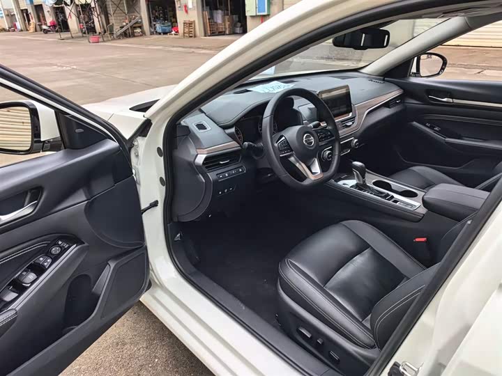 Фото 17 - Nissan Teana