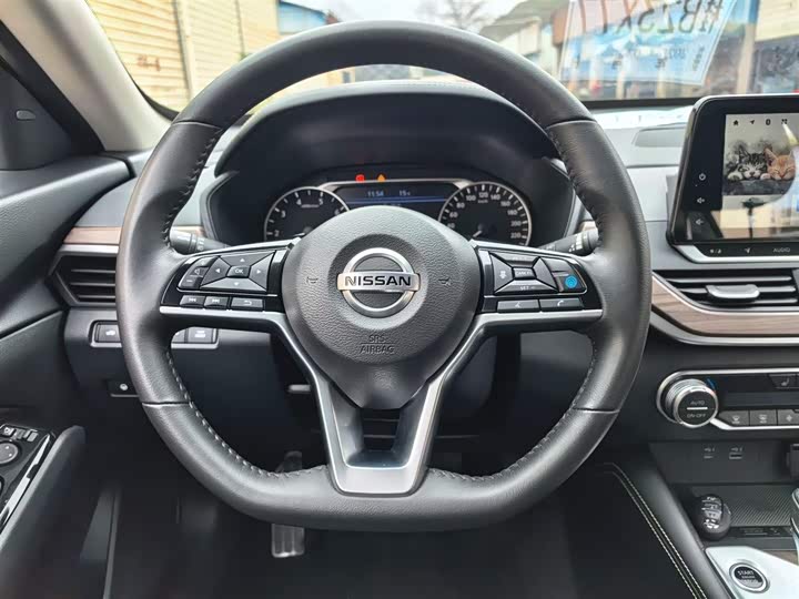 Фото 4 - Nissan Teana