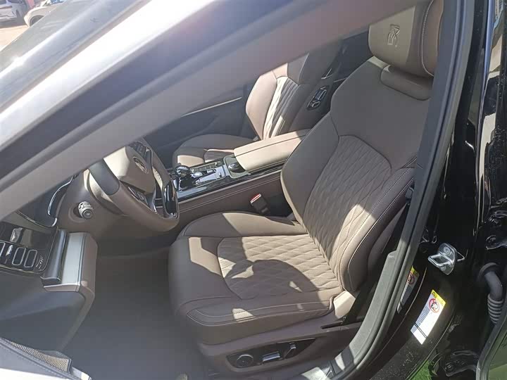 Фото 15 - BYD Han