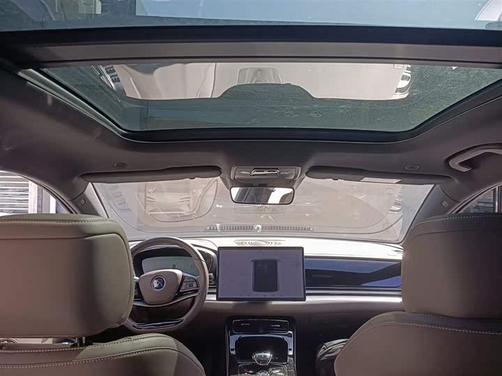 Фото 18 - BYD Han