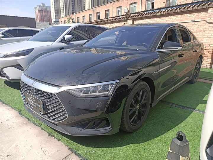 Фото 2 - BYD Han