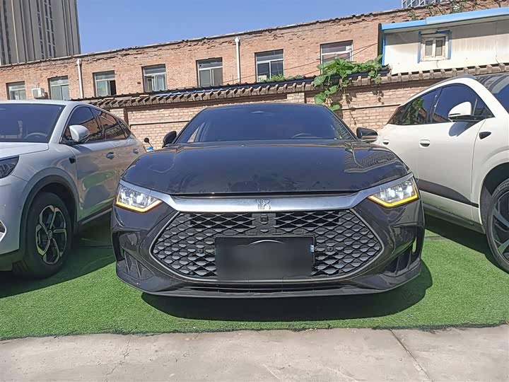 Фото 3 - BYD Han