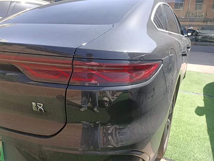 Фото 8 - BYD Han