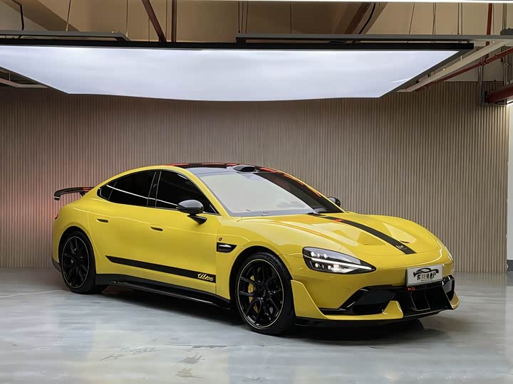 Фото 3 - Xiaomi SU7 Ultra