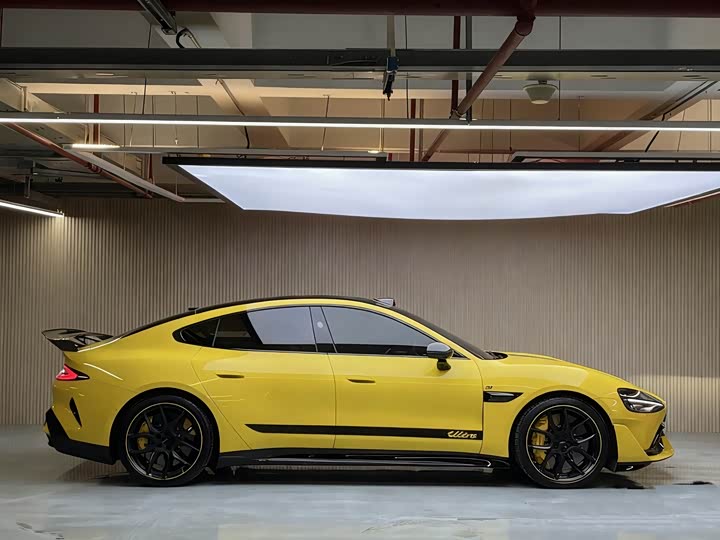 Фото 4 - Xiaomi SU7 Ultra