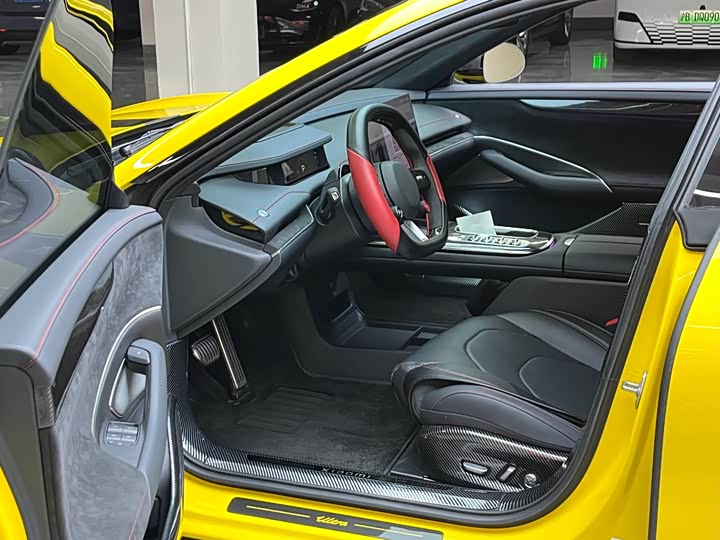 Фото 6 - Xiaomi SU7 Ultra