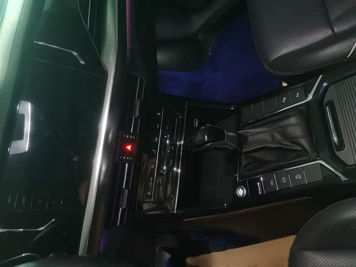 Фото 18 - Volkswagen Passat