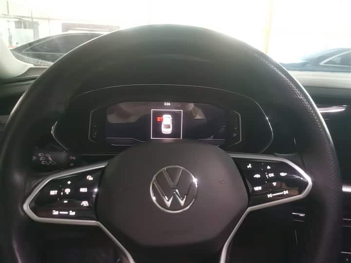Фото 4 - Volkswagen Passat