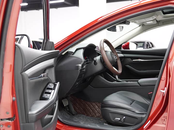 Фото 9 - Mazda 3 (Axela)