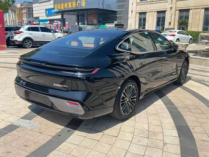 Фото 8 - Geely Galaxy Starshine 8 EM-i