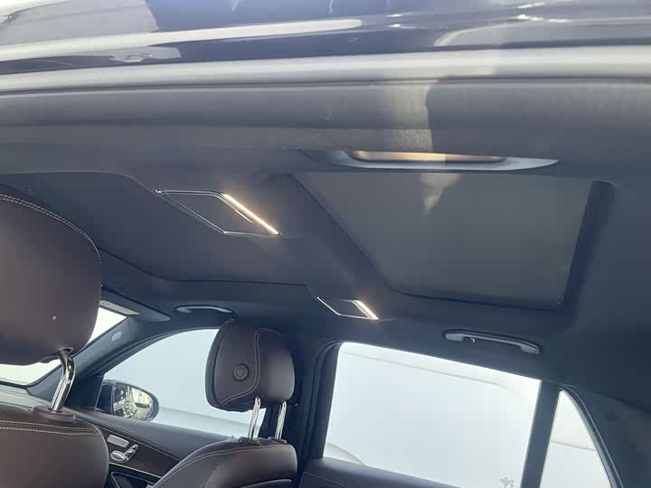 Фото 10 - Mercedes-Benz GLC-Class