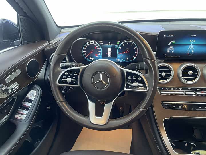 Фото 12 - Mercedes-Benz GLC-Class