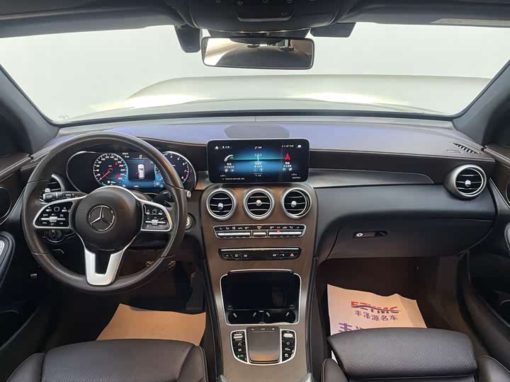 Фото 9 - Mercedes-Benz GLC-Class