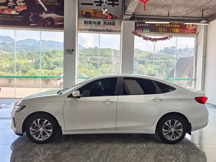 Фото 7 - Buick Verano