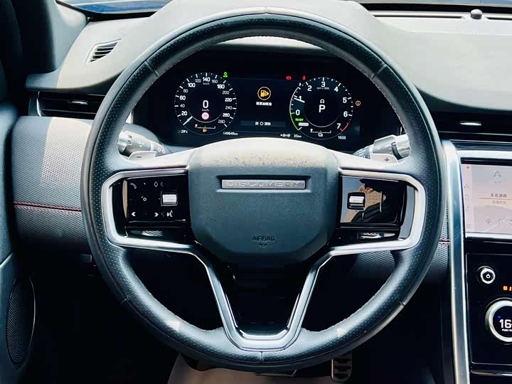 Фото 12 - Land Rover Discovery Sport Hybrid