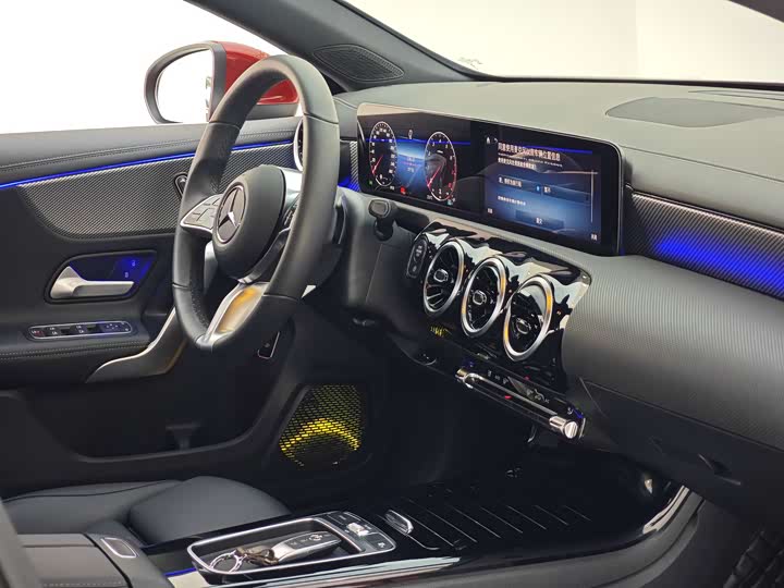 Фото 11 - Mercedes-Benz A-Class