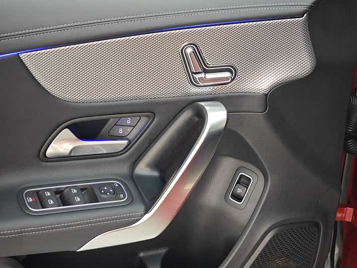 Фото 18 - Mercedes-Benz A-Class