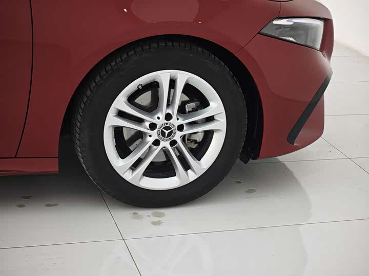 Фото 25 - Mercedes-Benz A-Class