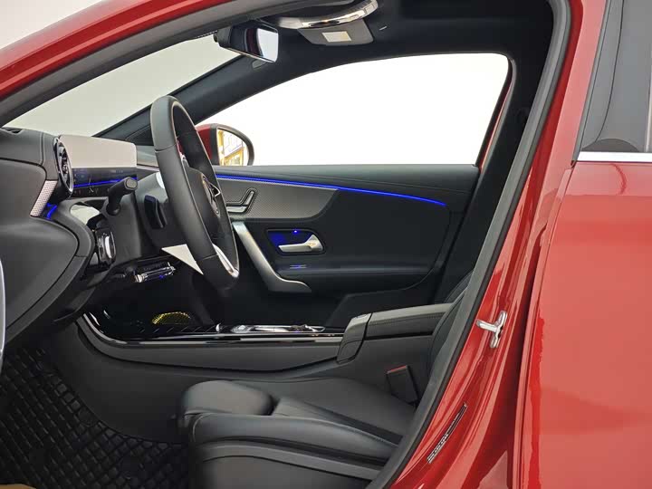 Фото 7 - Mercedes-Benz A-Class