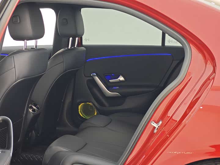 Фото 8 - Mercedes-Benz A-Class