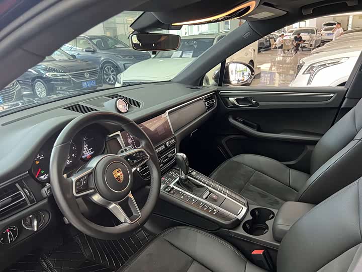 Фото 11 - Porsche Macan