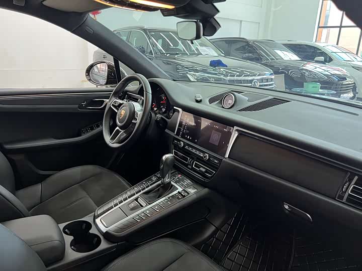 Фото 21 - Porsche Macan