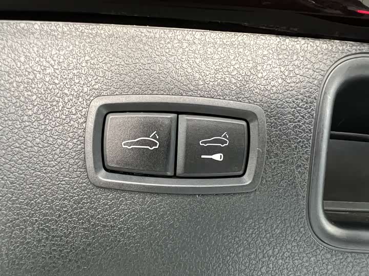 Фото 31 - Porsche Macan