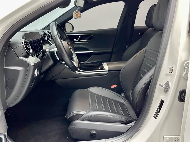 Фото 11 - Mercedes-Benz C-Class