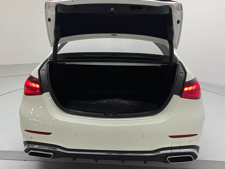 Фото 21 - Mercedes-Benz C-Class