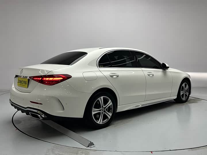 Фото 24 - Mercedes-Benz C-Class