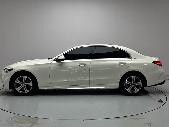 Фото 5 - Mercedes-Benz C-Class