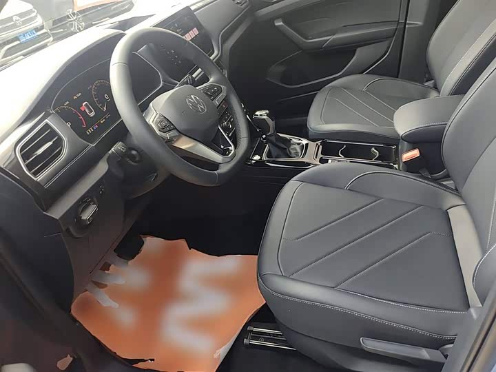 Фото 15 - Volkswagen Tharu