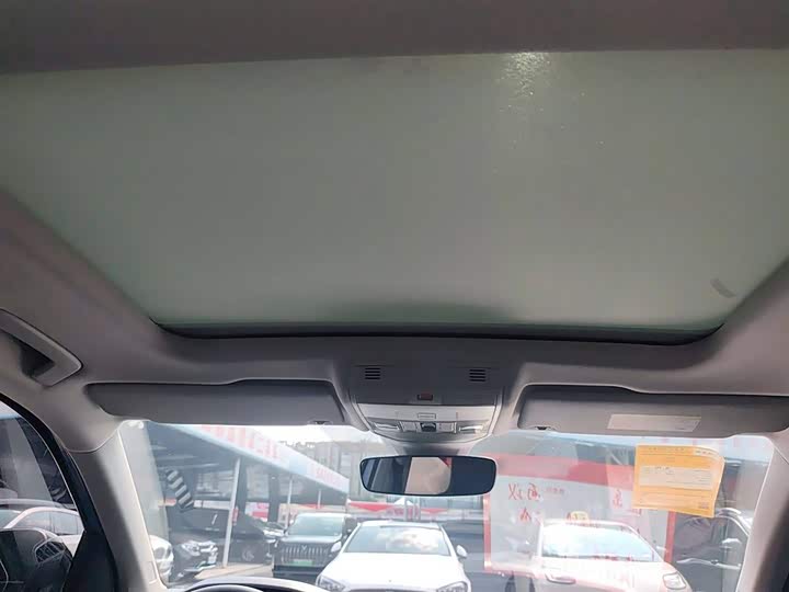 Фото 18 - Volkswagen Tharu