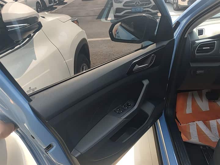 Фото 28 - Volkswagen Tharu