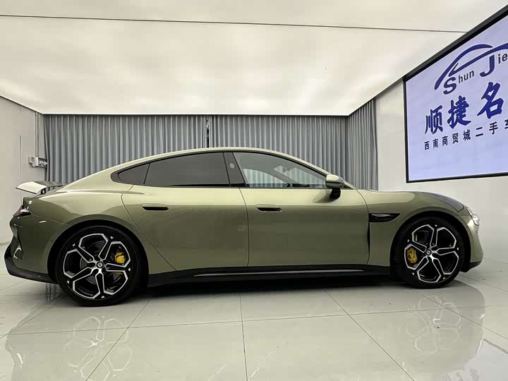 Фото 21 - Xiaomi SU7