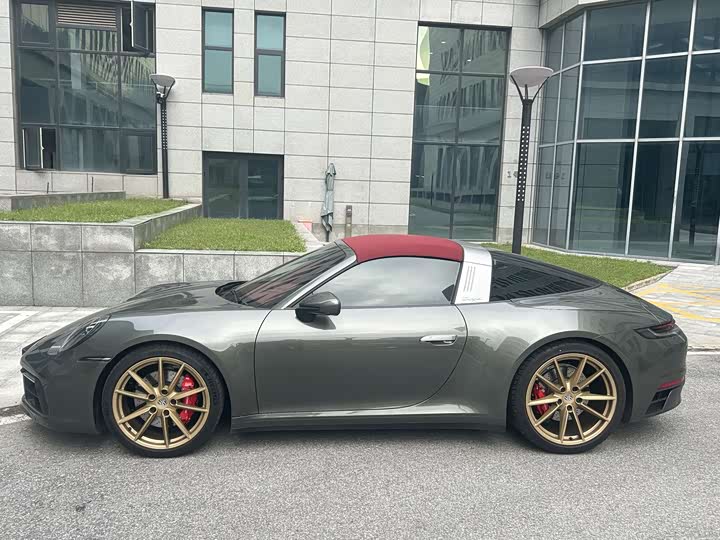 Фото 6 - Porsche 911