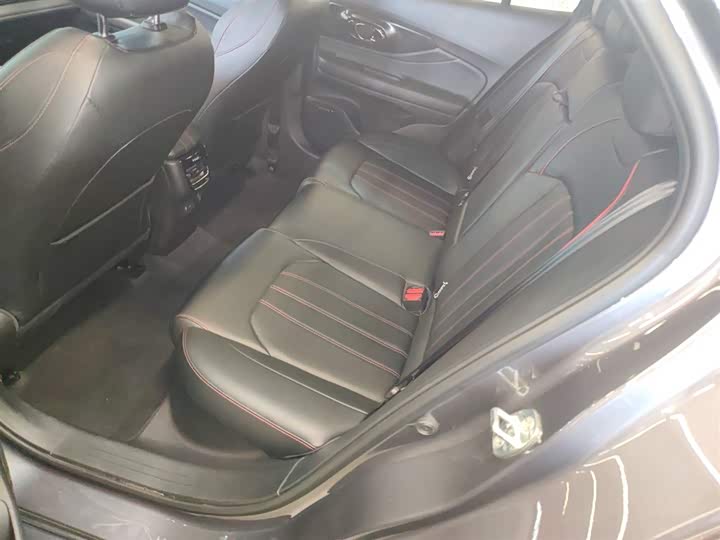 Фото 17 - GAC Trumpchi Empow R