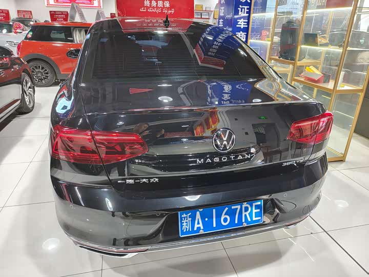 Фото 8 - Volkswagen Magotan