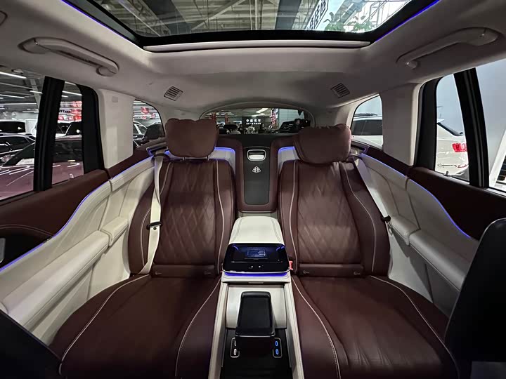 Фото 21 - Mercedes-Benz Maybach GLS