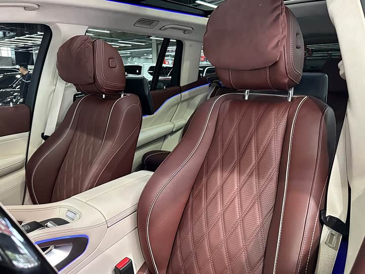 Фото 26 - Mercedes-Benz Maybach GLS