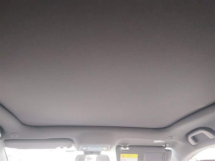 Фото 19 - BYD Dolphin