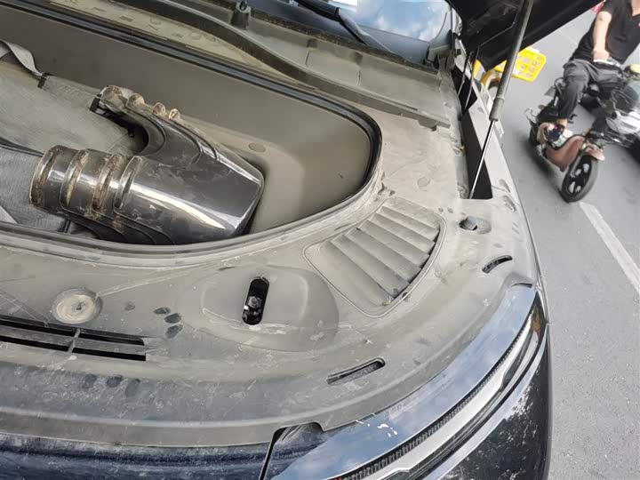 Фото 10 - XPeng G9