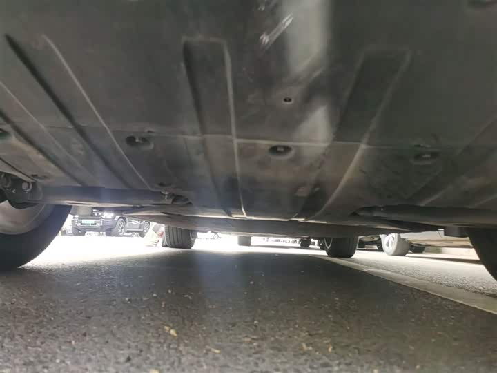 Фото 13 - XPeng G9